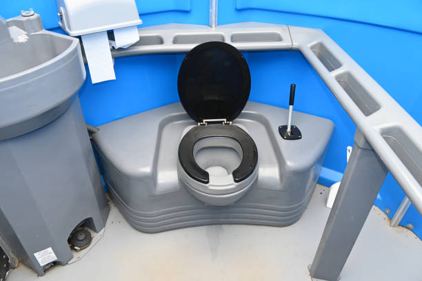 Best Porta potty rental near me  in Hillsboro, MO